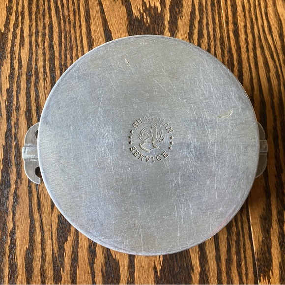 Vintage Guardian Service Cookware Hammered Aluminum Round 2 Qt Dome Cooker Pot - Picture 9 of 10